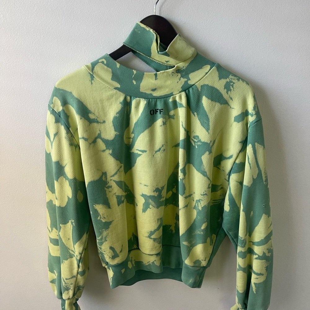 OFF-WHITE GEOMETRIC CUT OUT TURTLENECK
